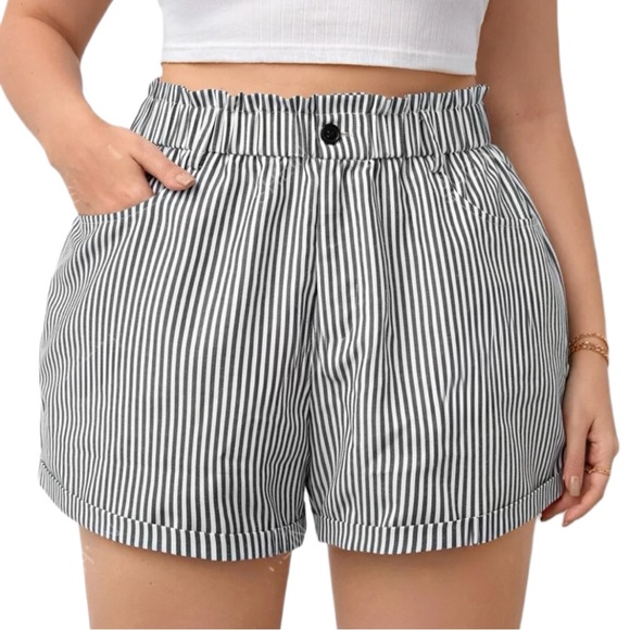 A+ Boutique Pants - PLUS Stripe Shorts 🦓